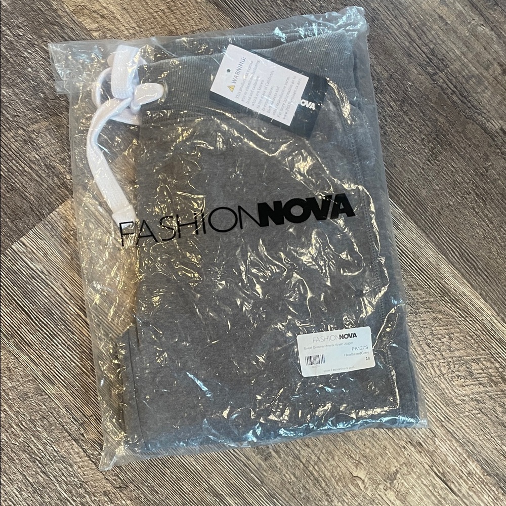 Fashion Nova Women’s Gray Joggers